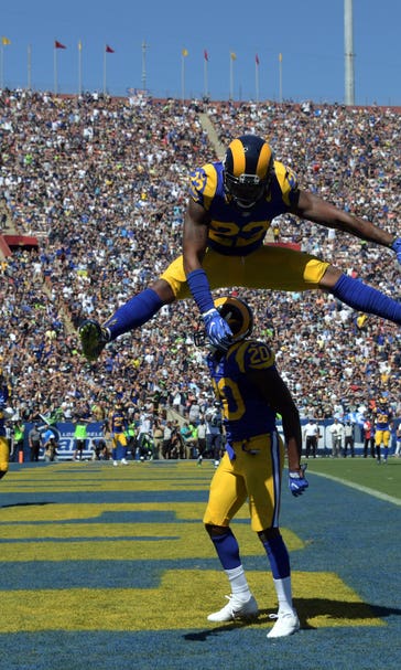 The Rams looked glorious wearing their awesome throwbacks in L.A. debut